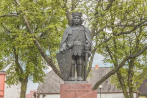 Pomnik króla Władysława Łokietka znajdujący się Brześciu Kujawskim